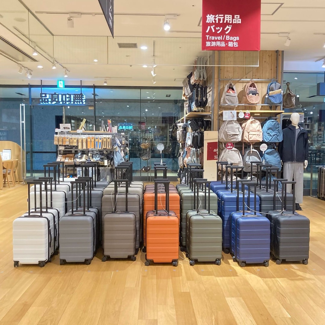 グランフロント大阪】新仕様のハードキャリーケース。 選べる色が